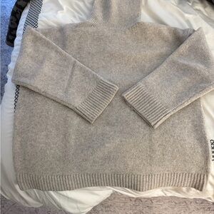 H&M Beige Turtleneck Sweater